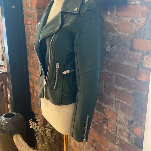 BlankNYC Green Pleather Moto Jacket - Picture 4 of 16